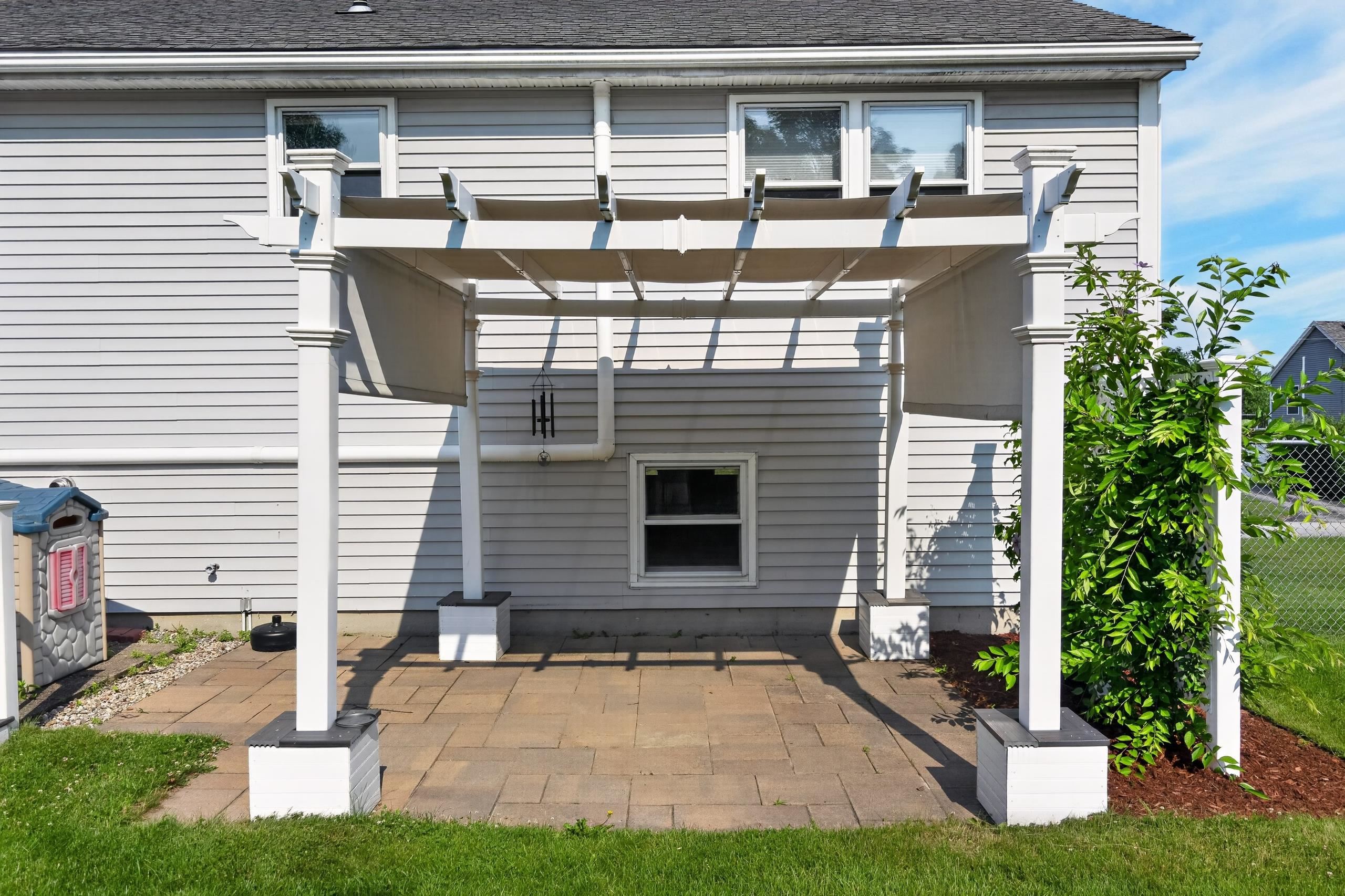 94 Pullman Street Manchester, NH 03103 - Photo 26 of 37