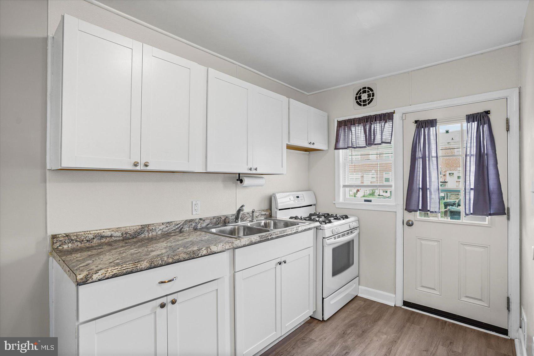 2151 Vailthorn Road Middle River, MD 21220 - Photo 12 of 32 Gallery Image 12