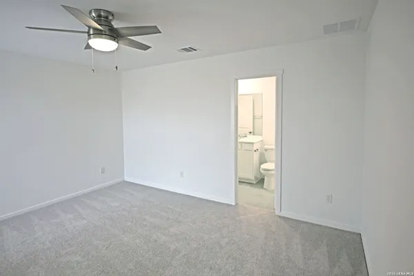$1,495 | 2423 Shady Grove, New Braunfels, TX 78130