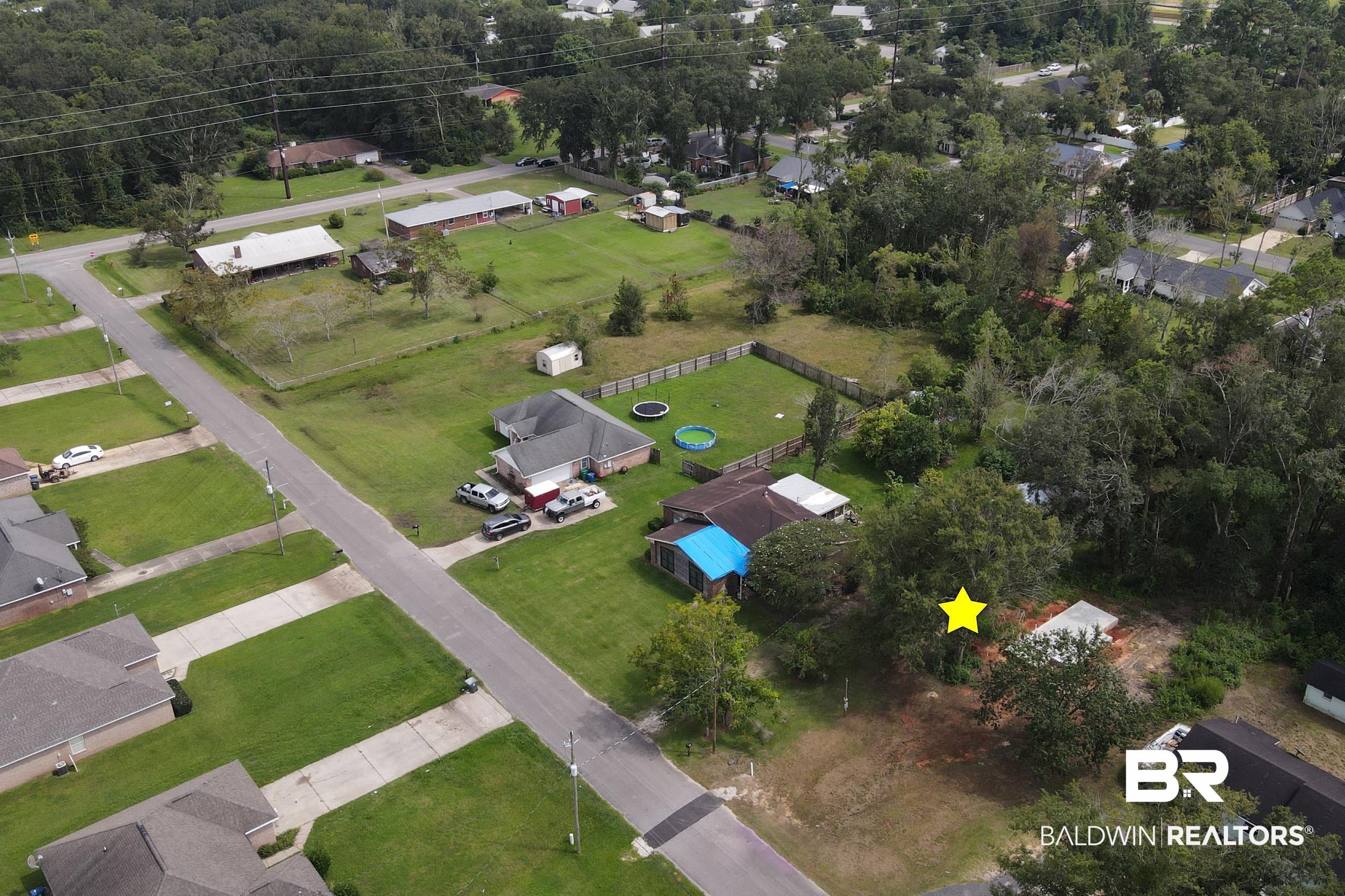 504 Hamilton Boulevard Foley, AL 36535 - Photo 2 of 11