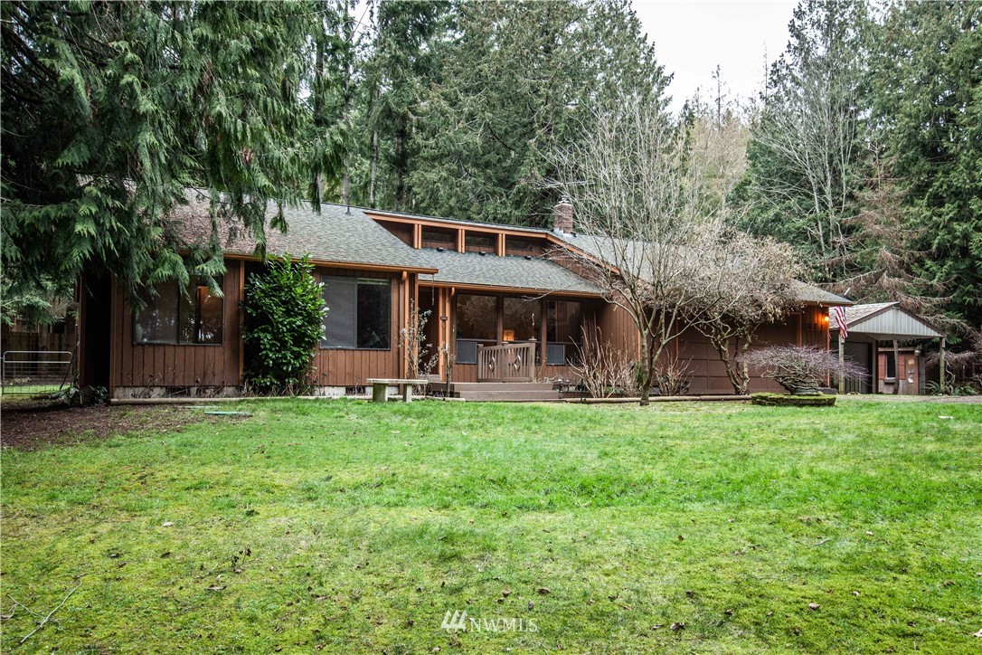7713 Cultus Bay Road Clinton, WA 98236 - Photo 1 of 25 Gallery Image 1