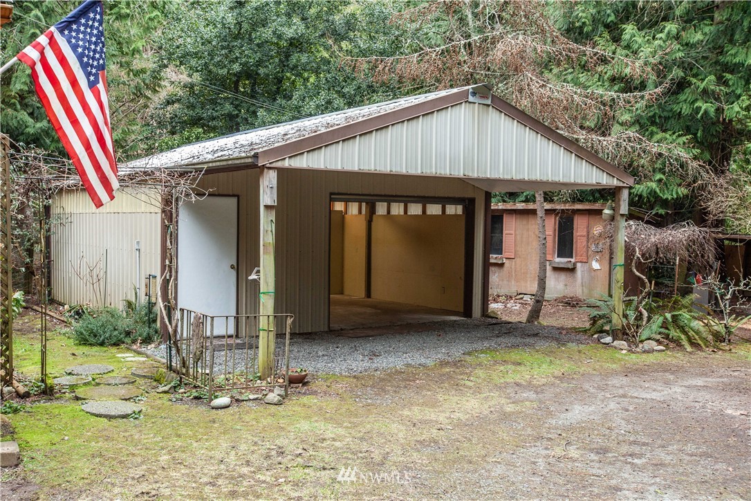 7713 Cultus Bay Road Clinton, WA 98236 - Photo 17 of 25 Gallery Image 17