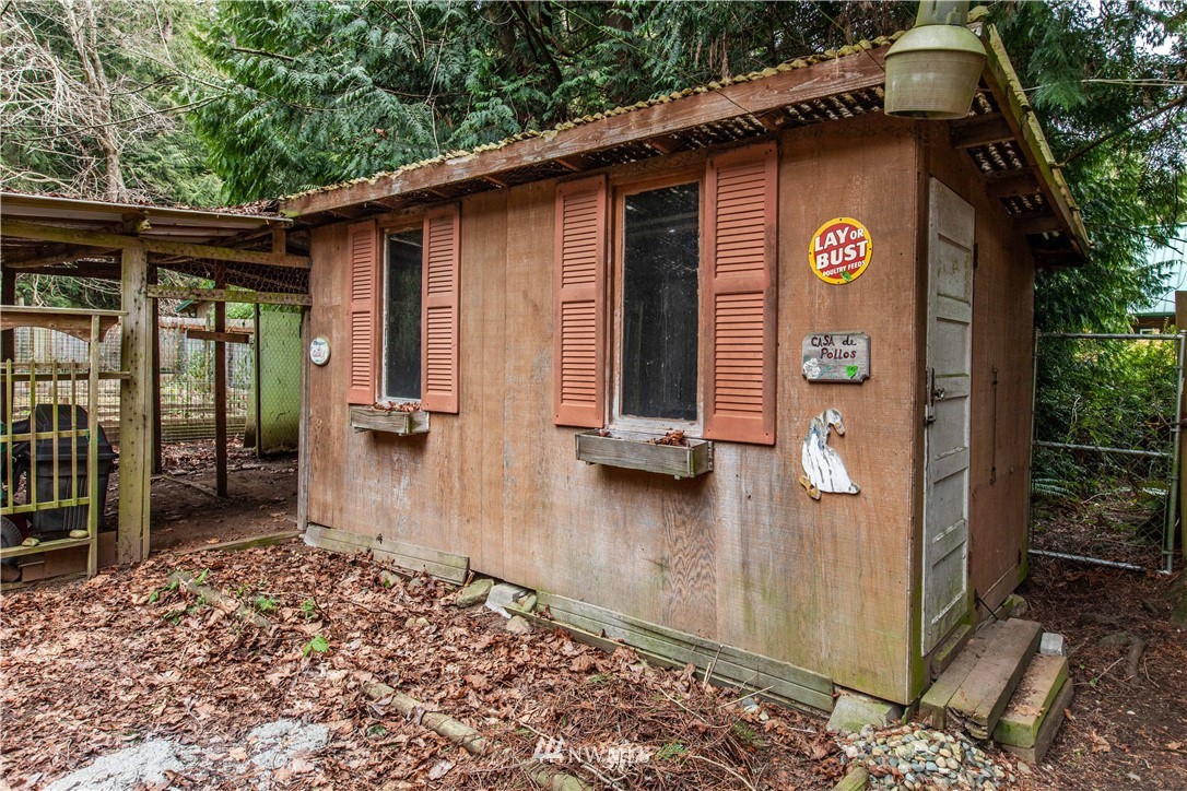 7713 Cultus Bay Road Clinton, WA 98236 - Photo 22 of 25 Gallery Image 22