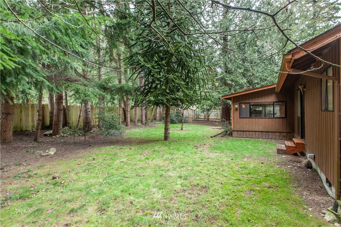 7713 Cultus Bay Road Clinton, WA 98236 - Photo 24 of 25 Gallery Image 24