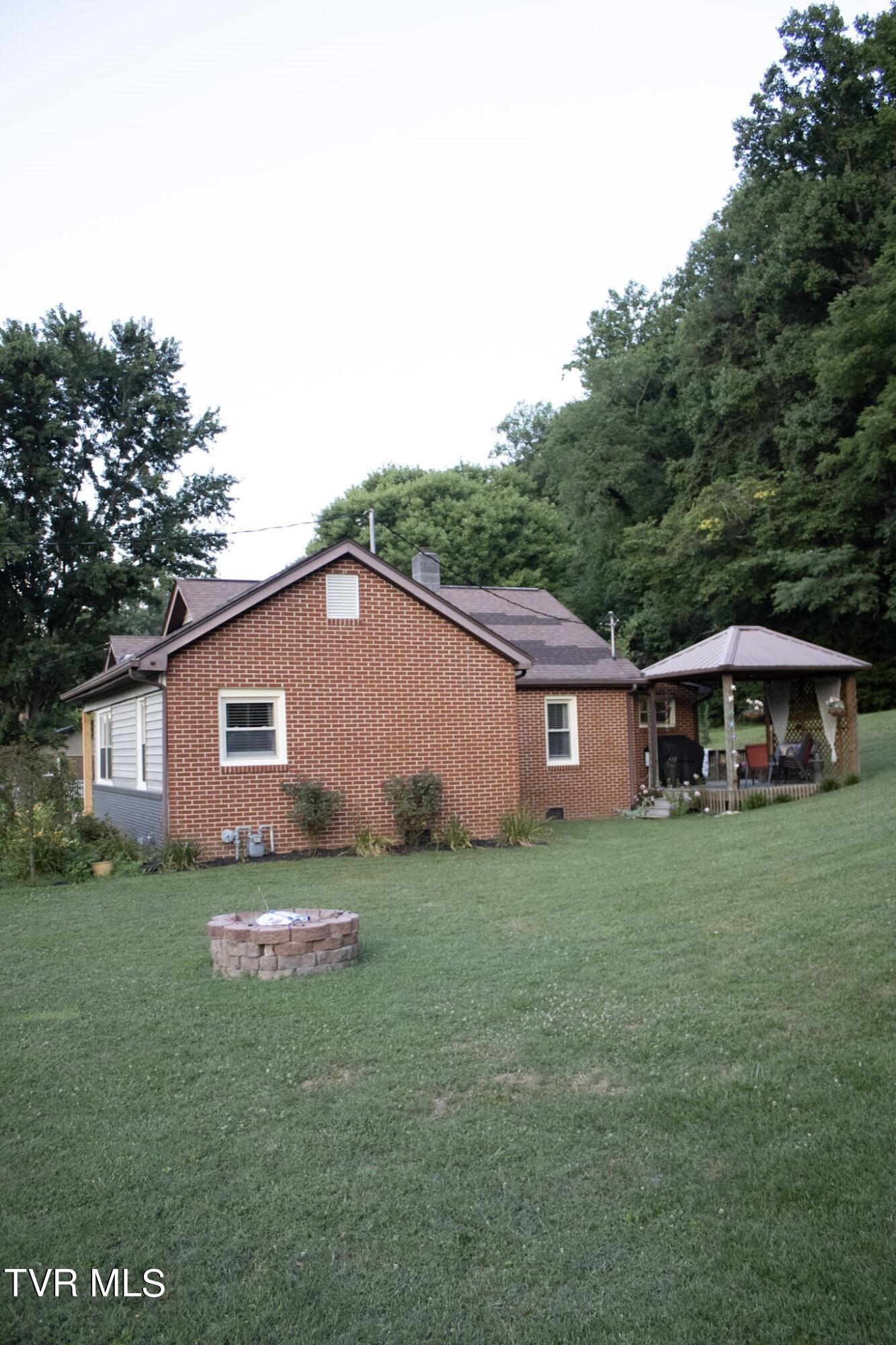 3026 Temple Hill Road Erwin, TN 37650 - Photo 16 of 46 IMG_1564