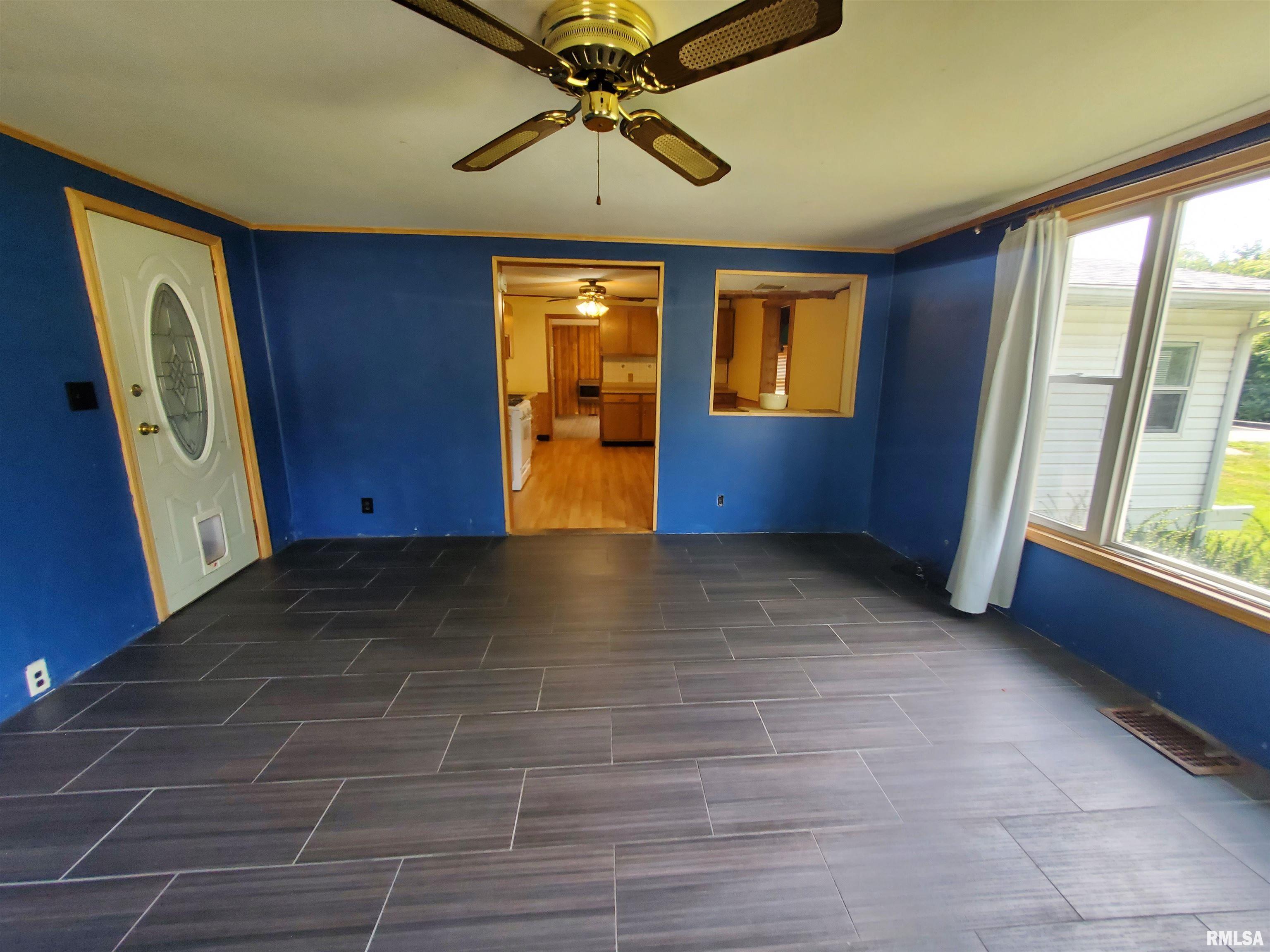 132 West Springfield Street Virginia, IL 62691 - Photo 4 of 24