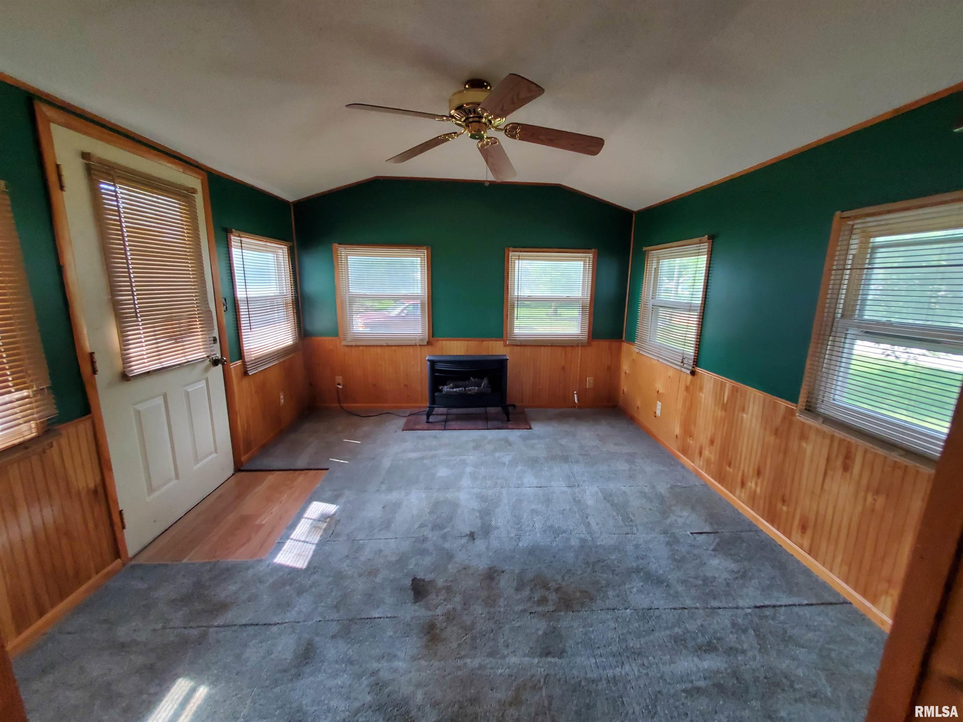 132 West Springfield Street Virginia, IL 62691 - Photo 8 of 24