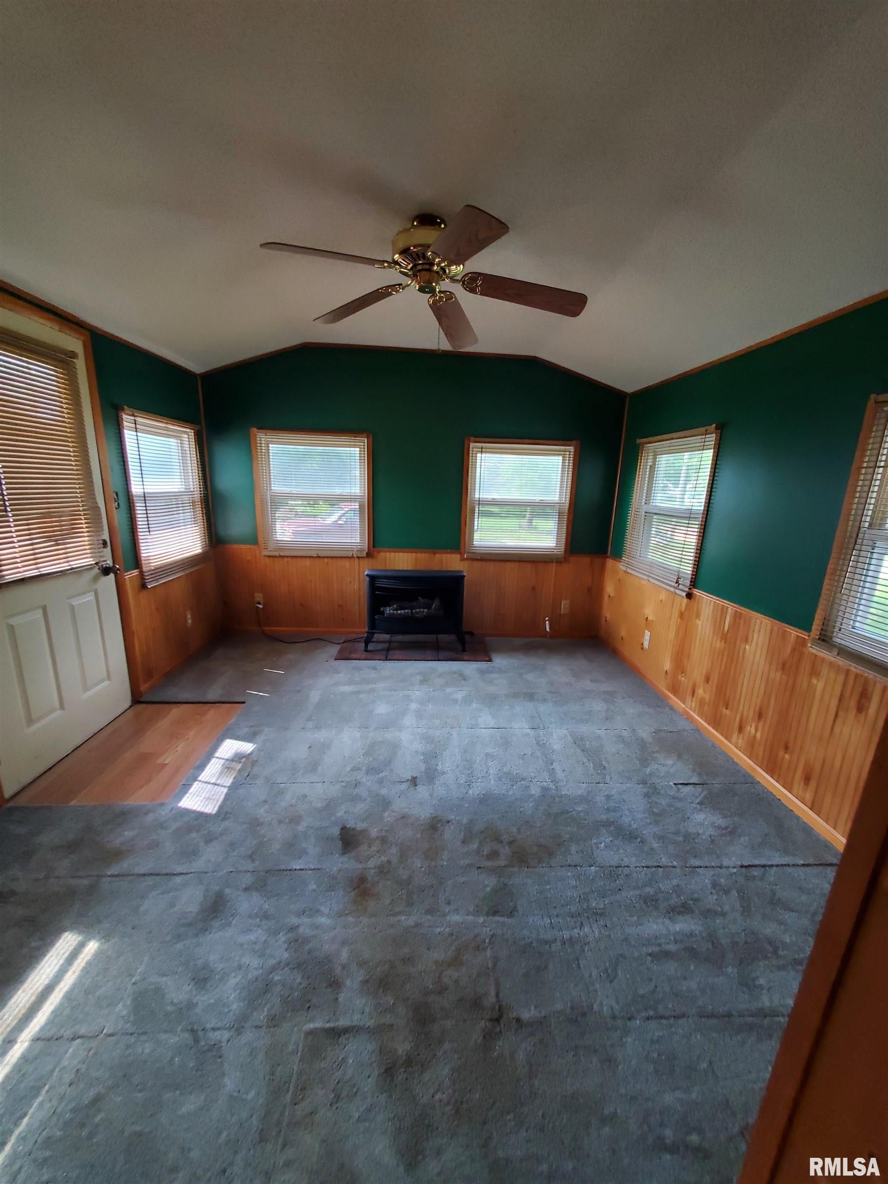 132 West Springfield Street Virginia, IL 62691 - Photo 9 of 24