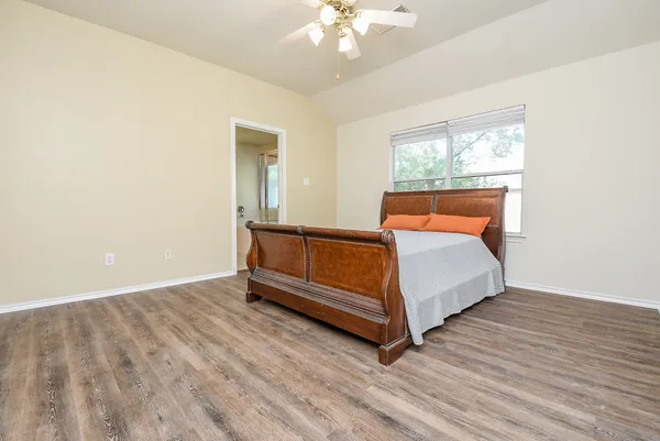 $1,995 | 87 Blue Creek Place, The Woodlands, TX 77382