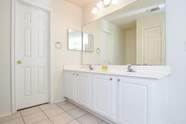 $1,995 | 87 Blue Creek Place, The Woodlands, TX 77382