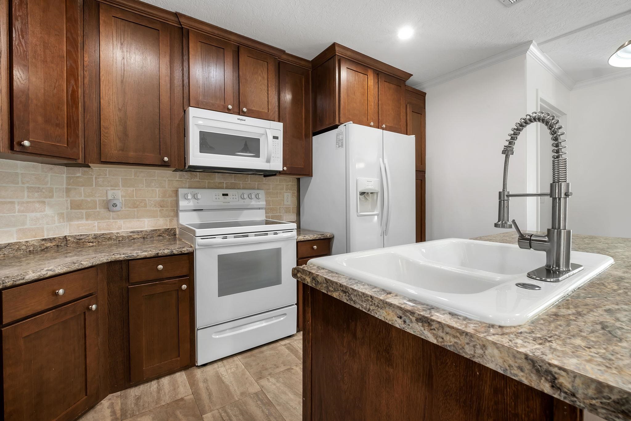 216 Beaver Creek Road Havana, FL 32333 - Photo 2 of 26