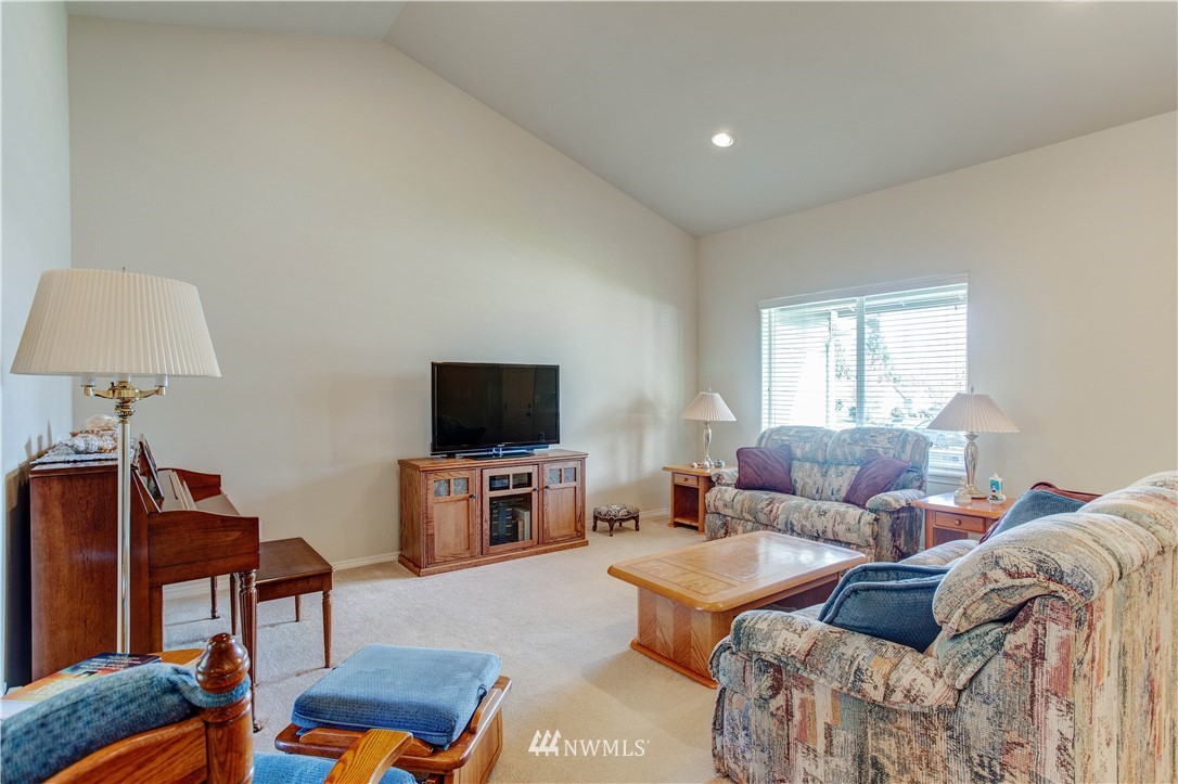 2329 Scheuber Ridge Court Centralia, WA 98531 - Photo 6 of 35 Gallery Image 6