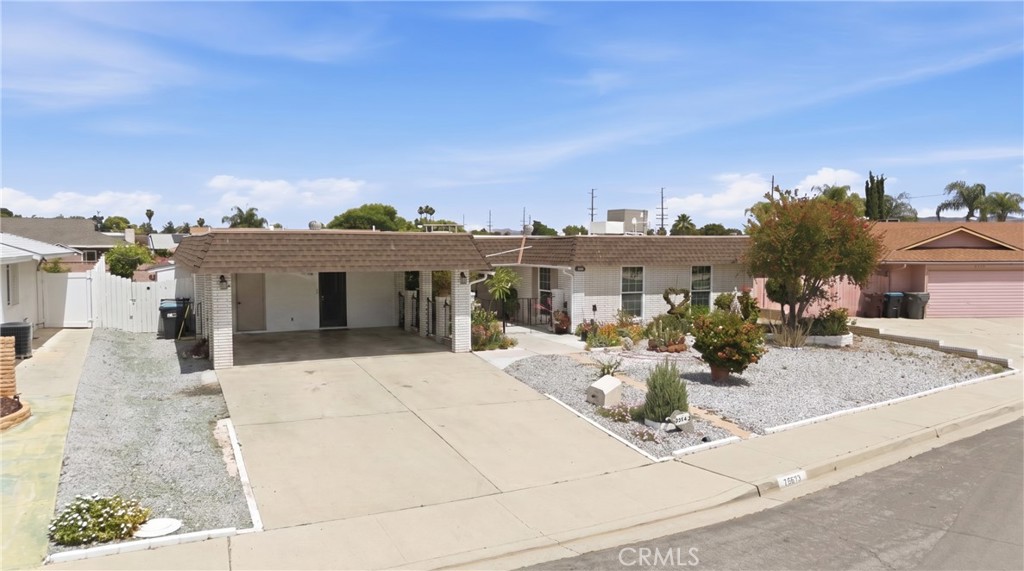 25920 Roanoke Road Menifee, CA 92586 - Photo 2 of 28