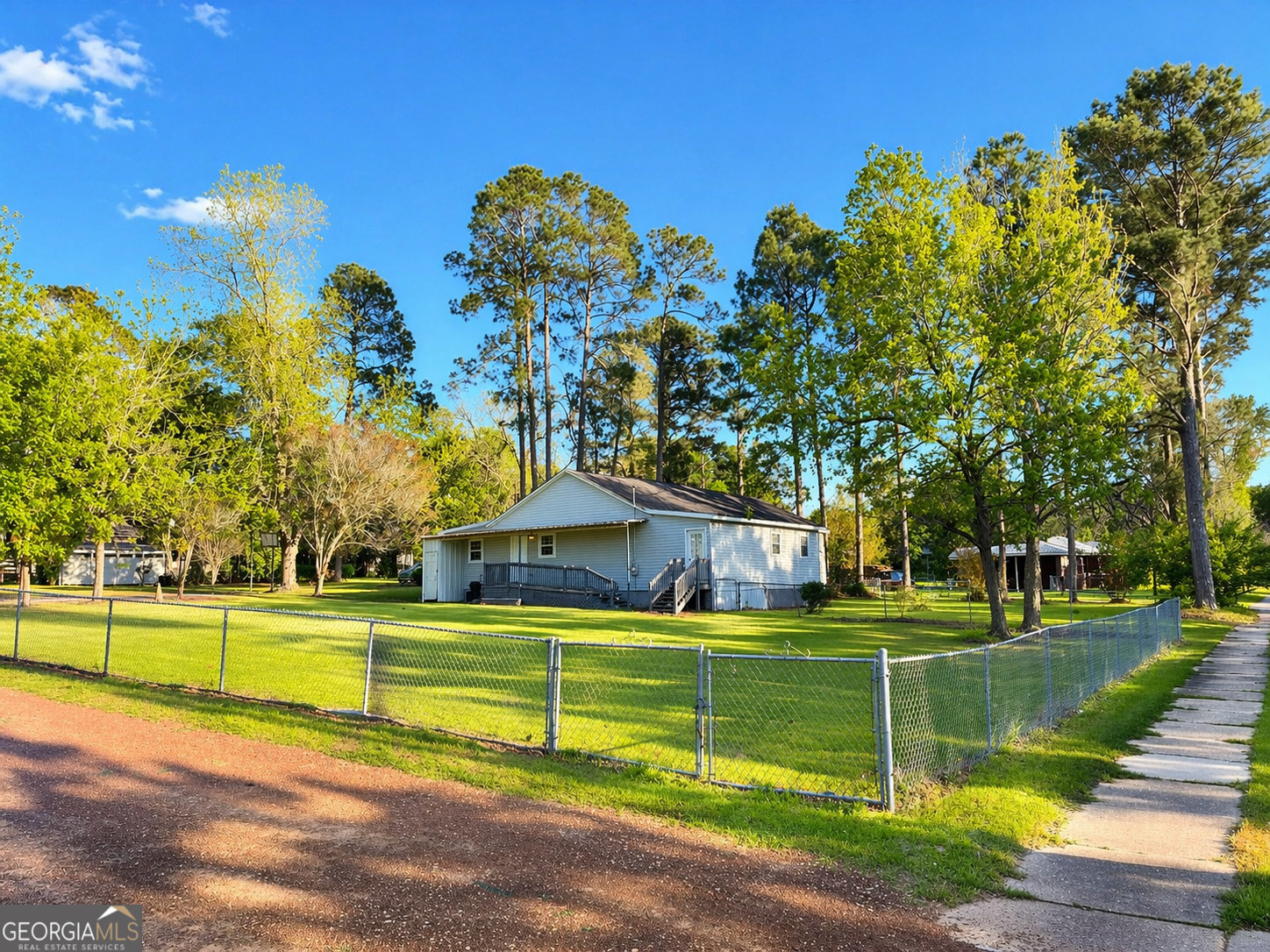 21 6th Avenue Rochelle, GA 31079 - Photo 2 of 23