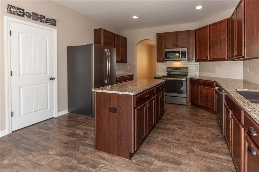 7074 West Ridge Run Court Greenfield, IN 46140 - Photo 12 of 25 Gallery Image 12
