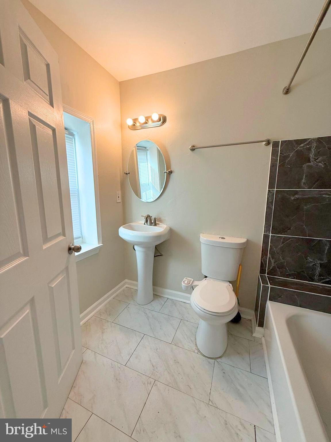 549 Mosher Street Baltimore, MD 21217 - Photo 23 of 42