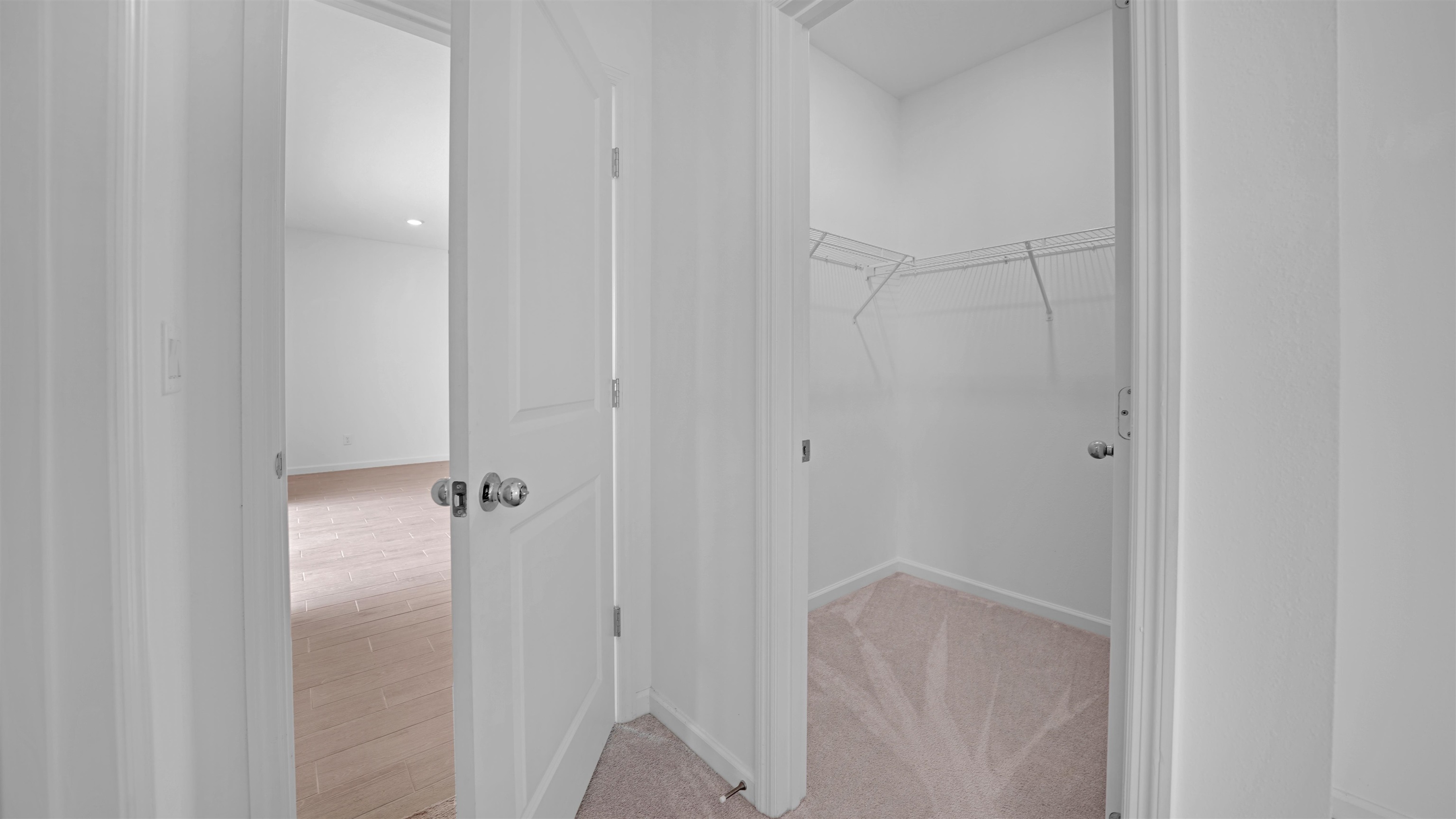 264 Lake Sinclair Street St. Augustine, FL 32084 - Photo 26 of 40 a bathroom with a shower