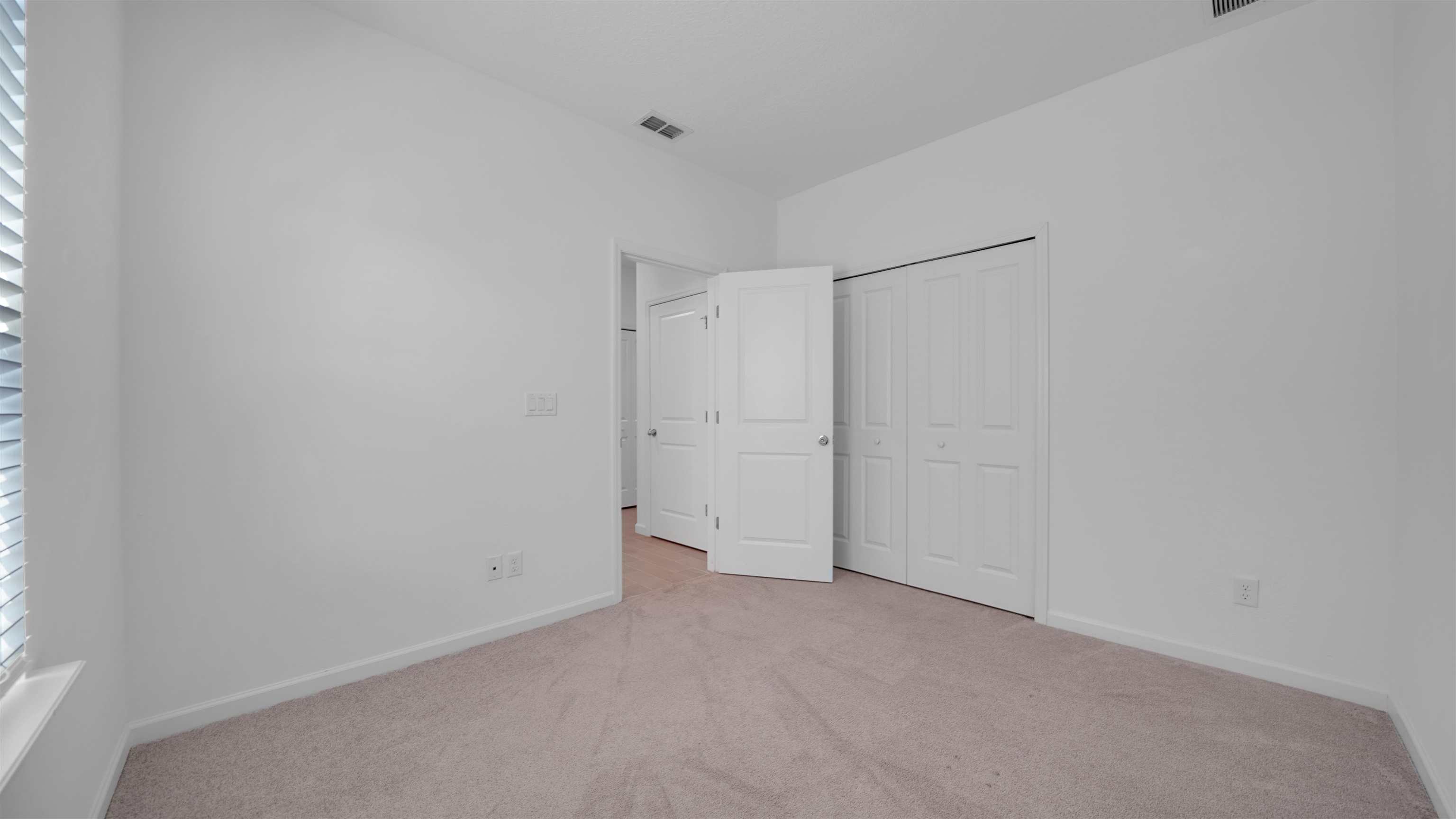 264 Lake Sinclair Street St. Augustine, FL 32084 - Photo 35 of 40 a view of room