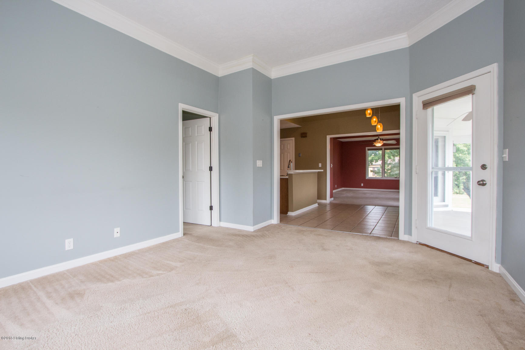 254 Moser Road Louisville, KY 40223 - Photo 5 of 35 JThomasPhotography-254 Moser-4