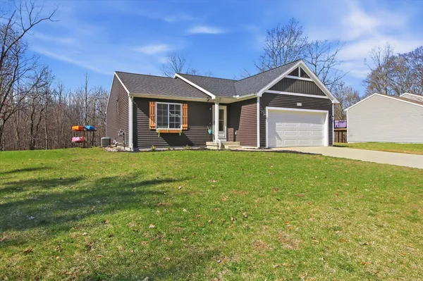 $399,900 | 15371 Buck Hollow Drive, Gowen, MI 49326
