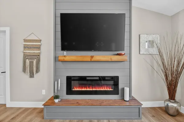 $399,900 | 15371 Buck Hollow Drive, Gowen, MI 49326