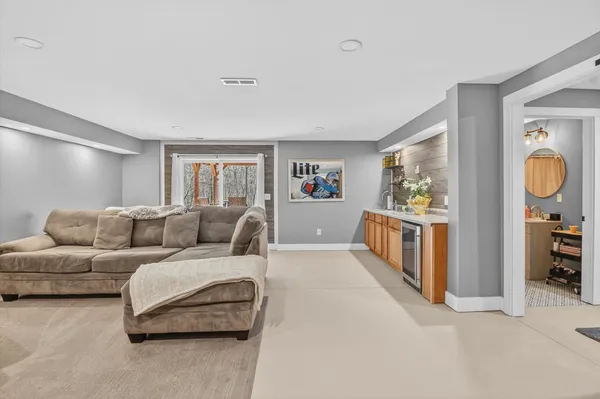 $399,900 | 15371 Buck Hollow Drive, Gowen, MI 49326