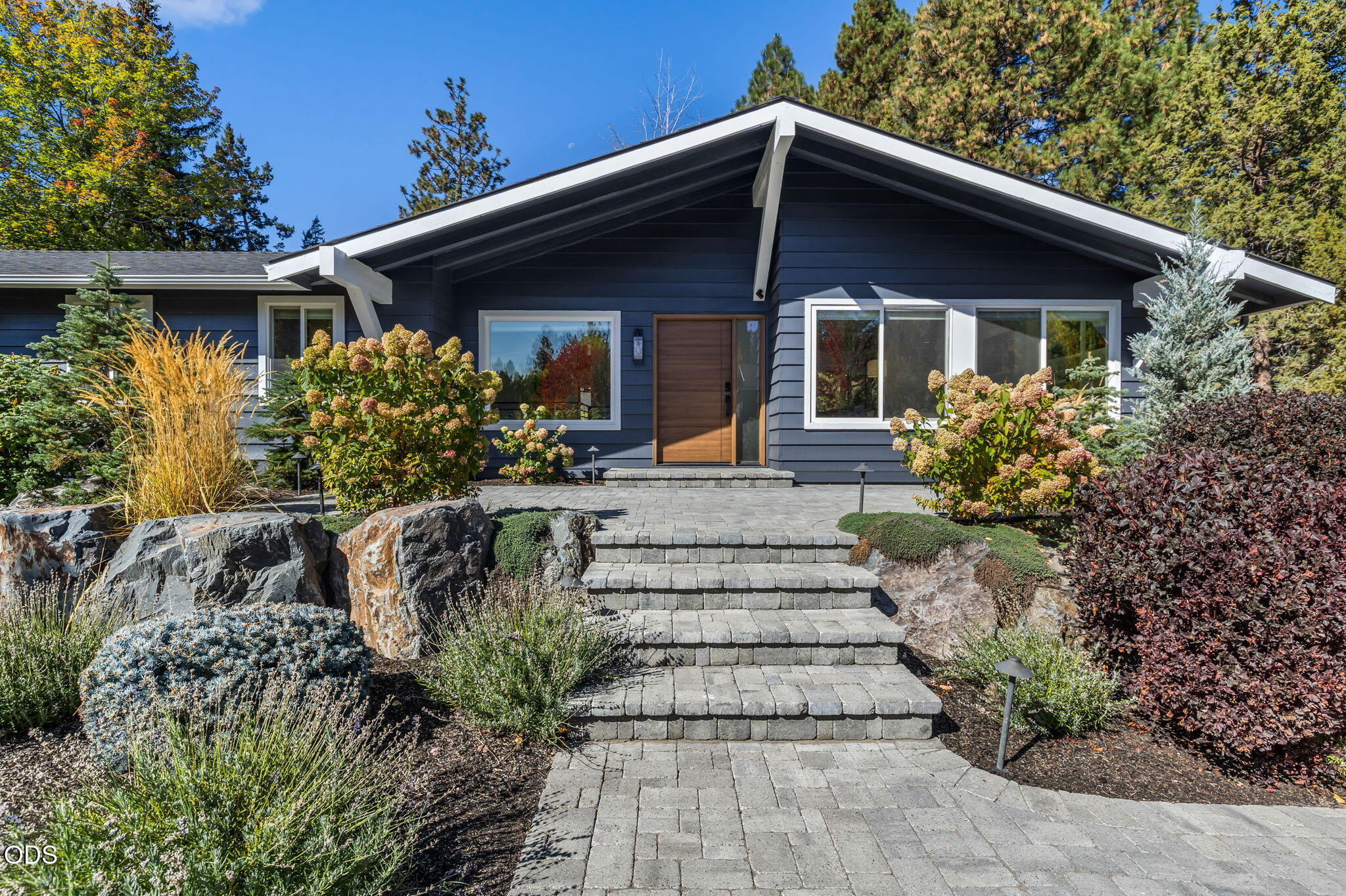 1705 Northeast Shepard Road Bend, OR 97701 - Photo 11 of 63 Gallery Image 11