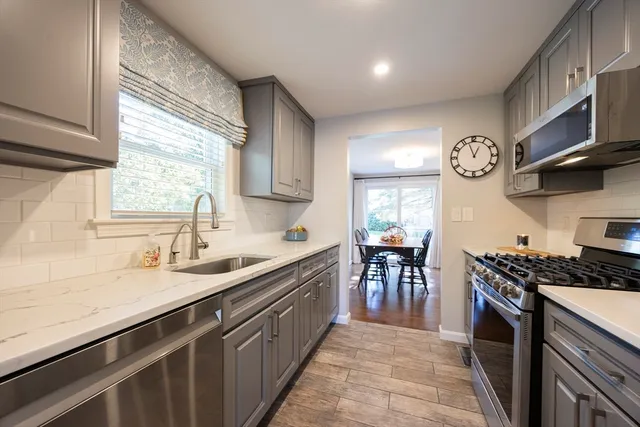 $849,000 | 18 Tisdale Drive, Unit 18, Dover, MA 02030