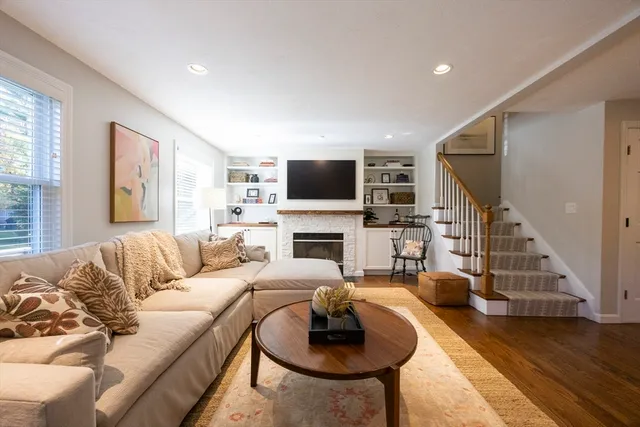 $849,000 | 18 Tisdale Drive, Unit 18, Dover, MA 02030