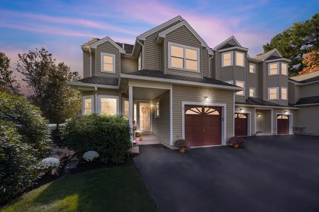 $849,000 | 18 Tisdale Drive, Unit 18, Dover, MA 02030