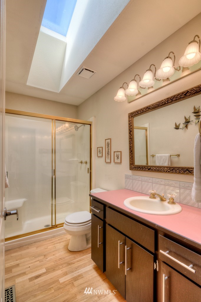 6916 Vandermark Road East Bonney Lake, WA 98391 - Photo 16 of 25