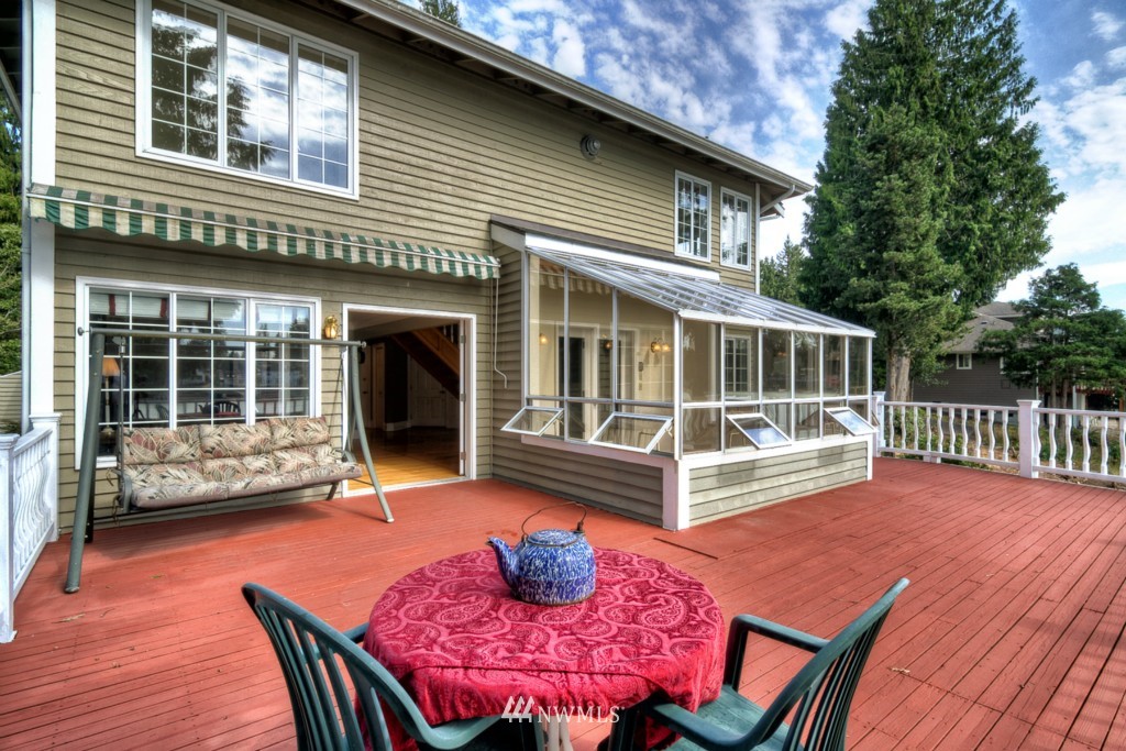 6916 Vandermark Road East Bonney Lake, WA 98391 - Photo 20 of 25