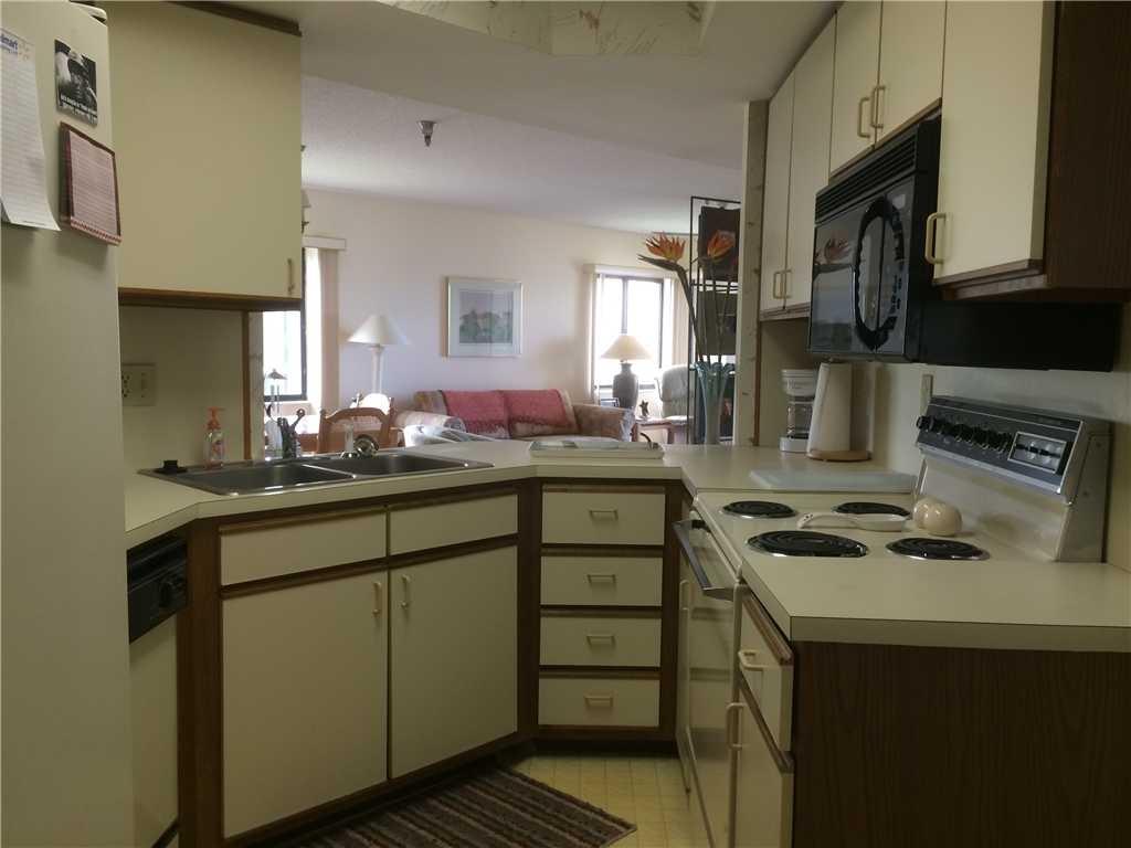 9612 Riverside Drive, Unit 201 Sebastian, FL 32958 - Photo 8 of 26 Kitchen