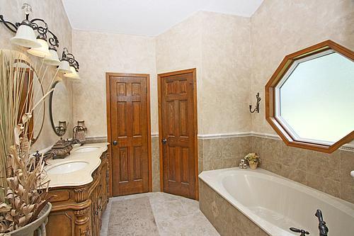 3064 Nautilus Road Middleburg, FL 32068 - Photo 17 of 21 Master Bath