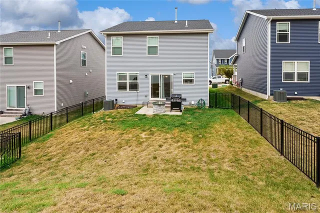 $400,000 | 11128 Fort Samuel Drive, Bridgeton, MO 63044