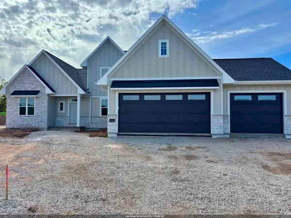 $925,000 | 4968 Big Sky Pass, De Pere, WI 54115