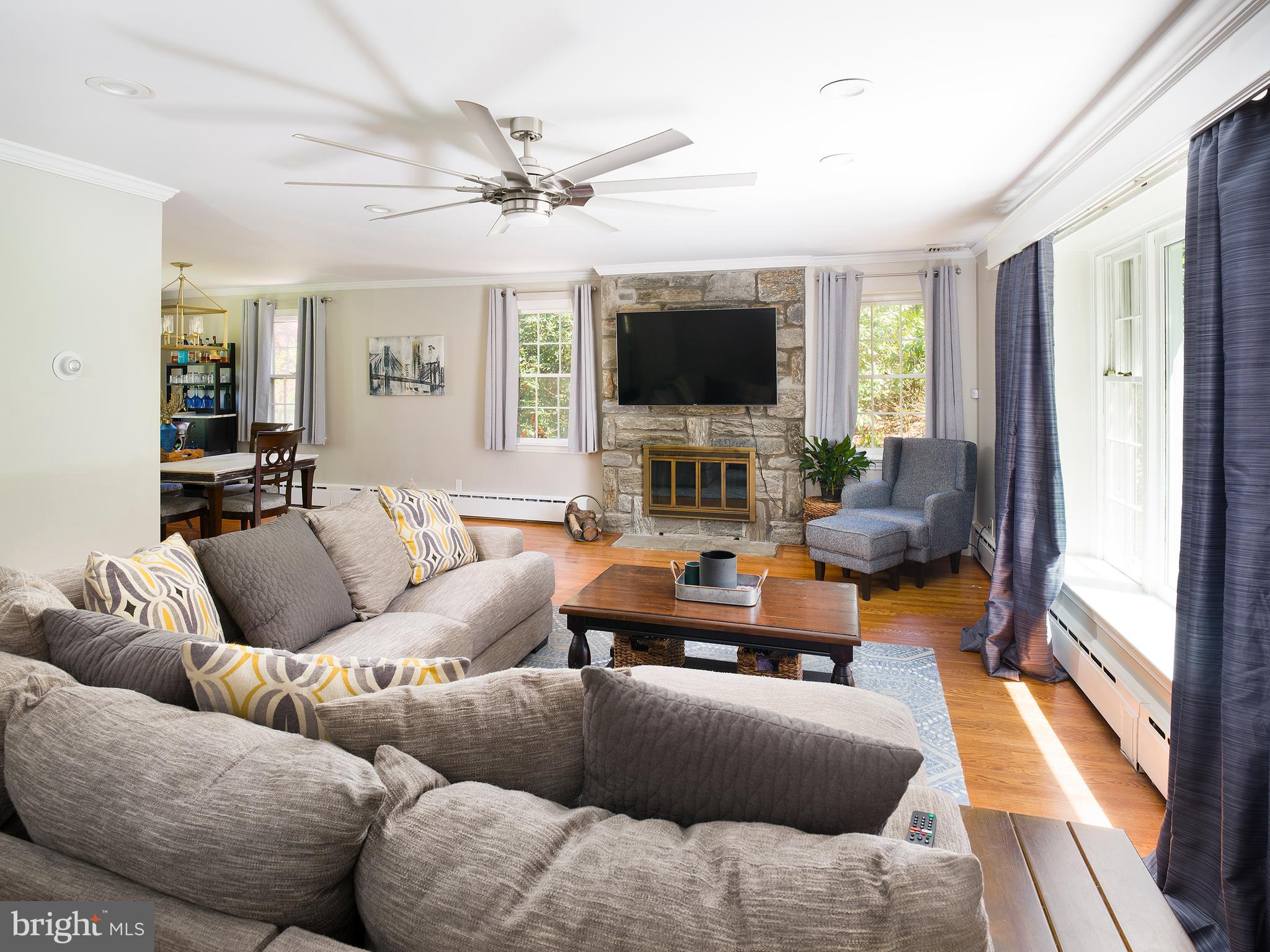 208 Marple Road Haverford, PA 19041 - Photo 5 of 26 Living Room
