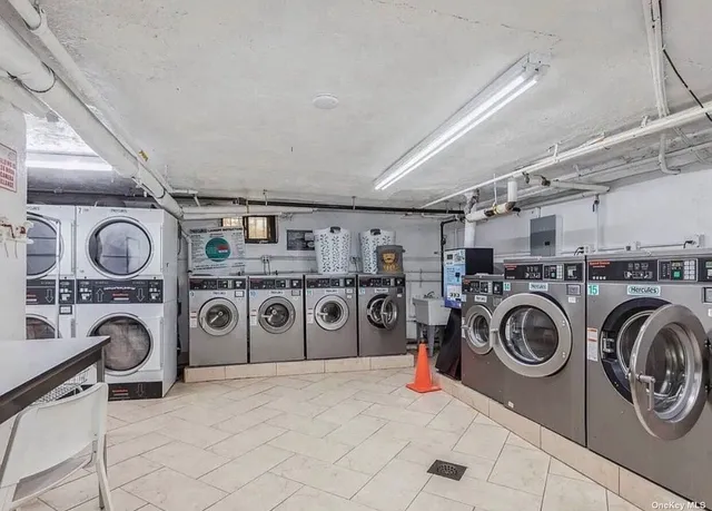 $2,995 | 37-21 80th Street, Unit 4C | Jackson Heights