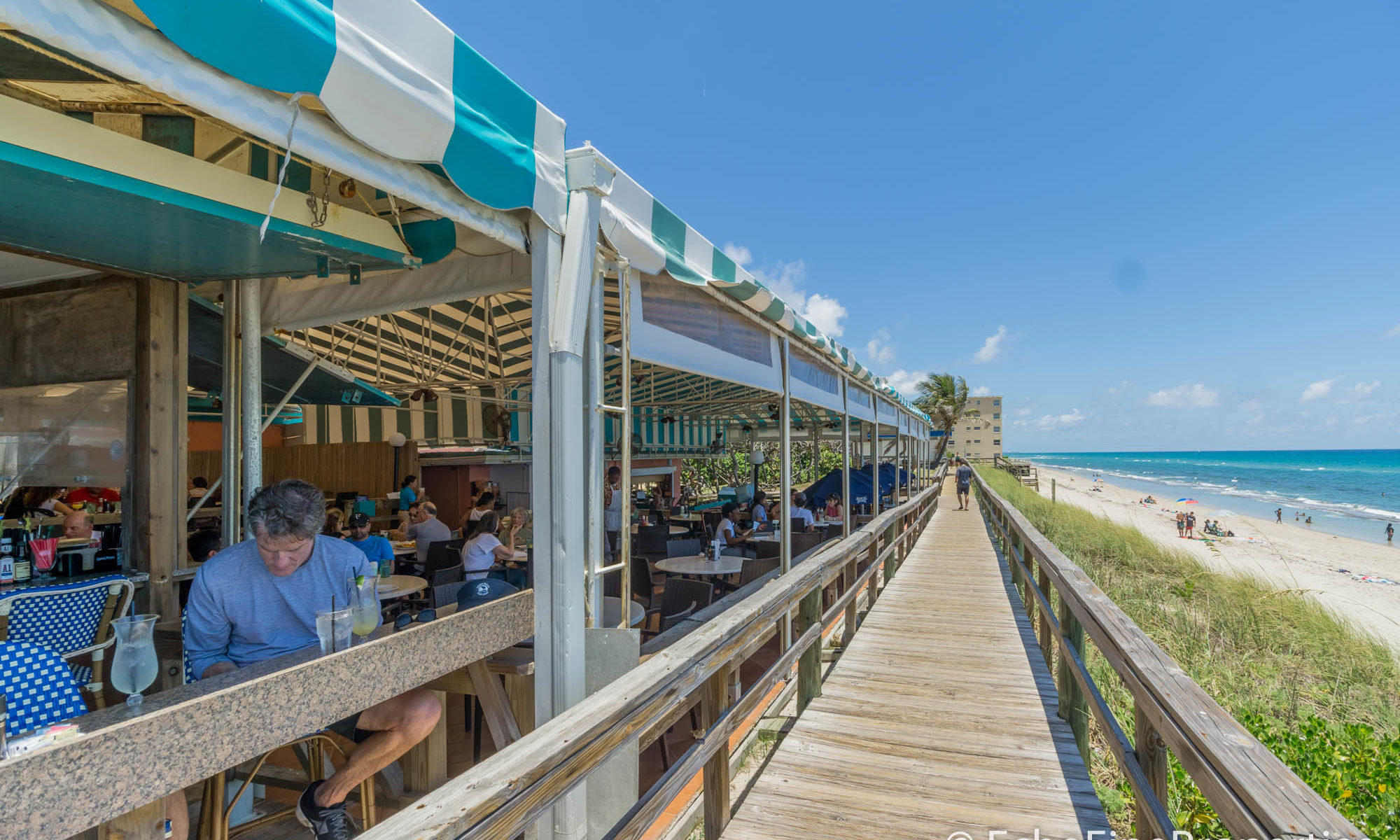 3083 Florida Mango Road, Unit 4 Lake Worth, FL 33461 - Photo 17 of 19 ocean-side-dining_South-Palm-Beach-2000x