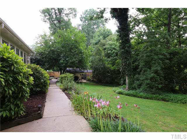604 Macon Place Raleigh, NC 27609 - Photo 22 of 25 Photo 22