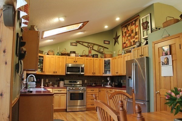 112 Reimers Road Monson, MA 01057 - Photo 11 of 41