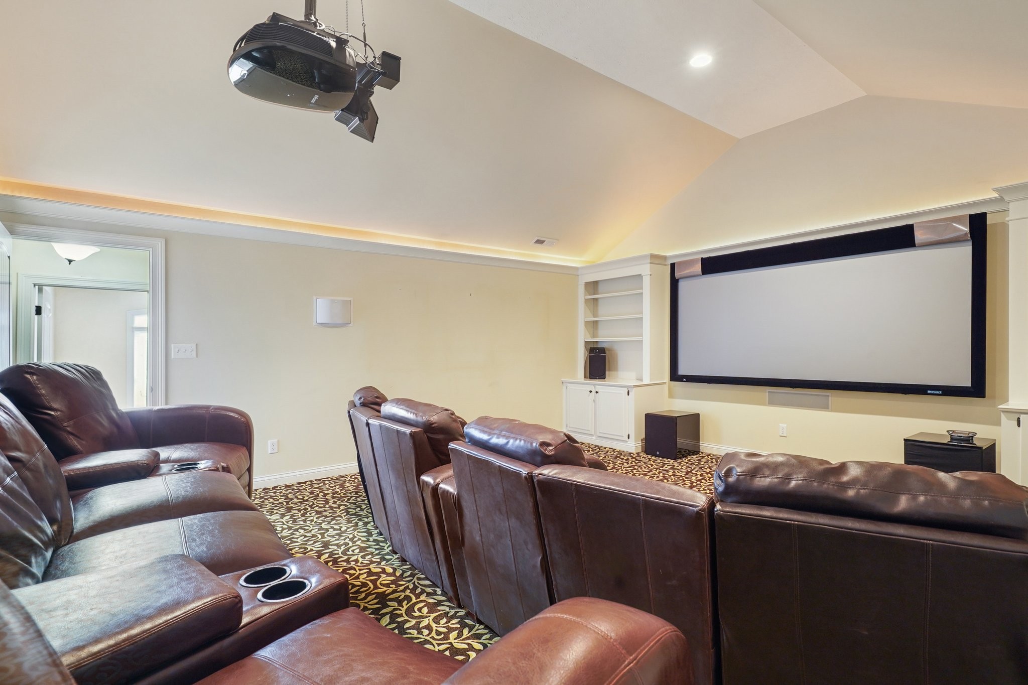 113 Timber Ridge Court Alvaton, KY 42122 - Photo 50 of 81 a living room with furniture and a flat screen tv