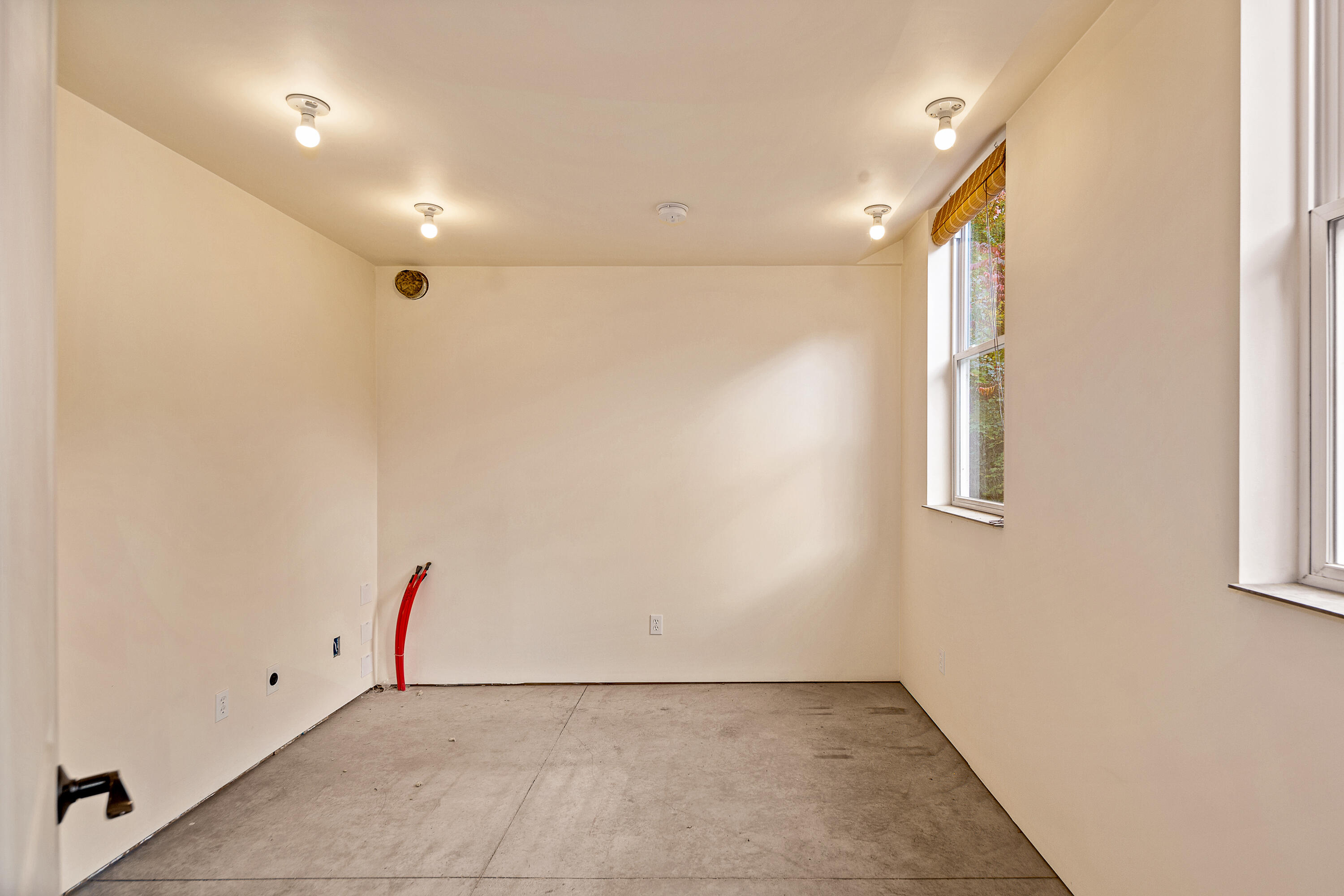 173 Crystal Spring Lane Jay, ME 04239 - Photo 15 of 33 Office