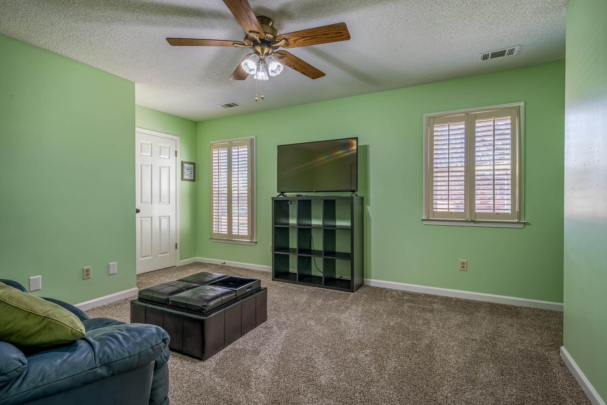 942 Moorefield Road Collierville, TN 38017 - Photo 14 of 25 Gallery Image 14