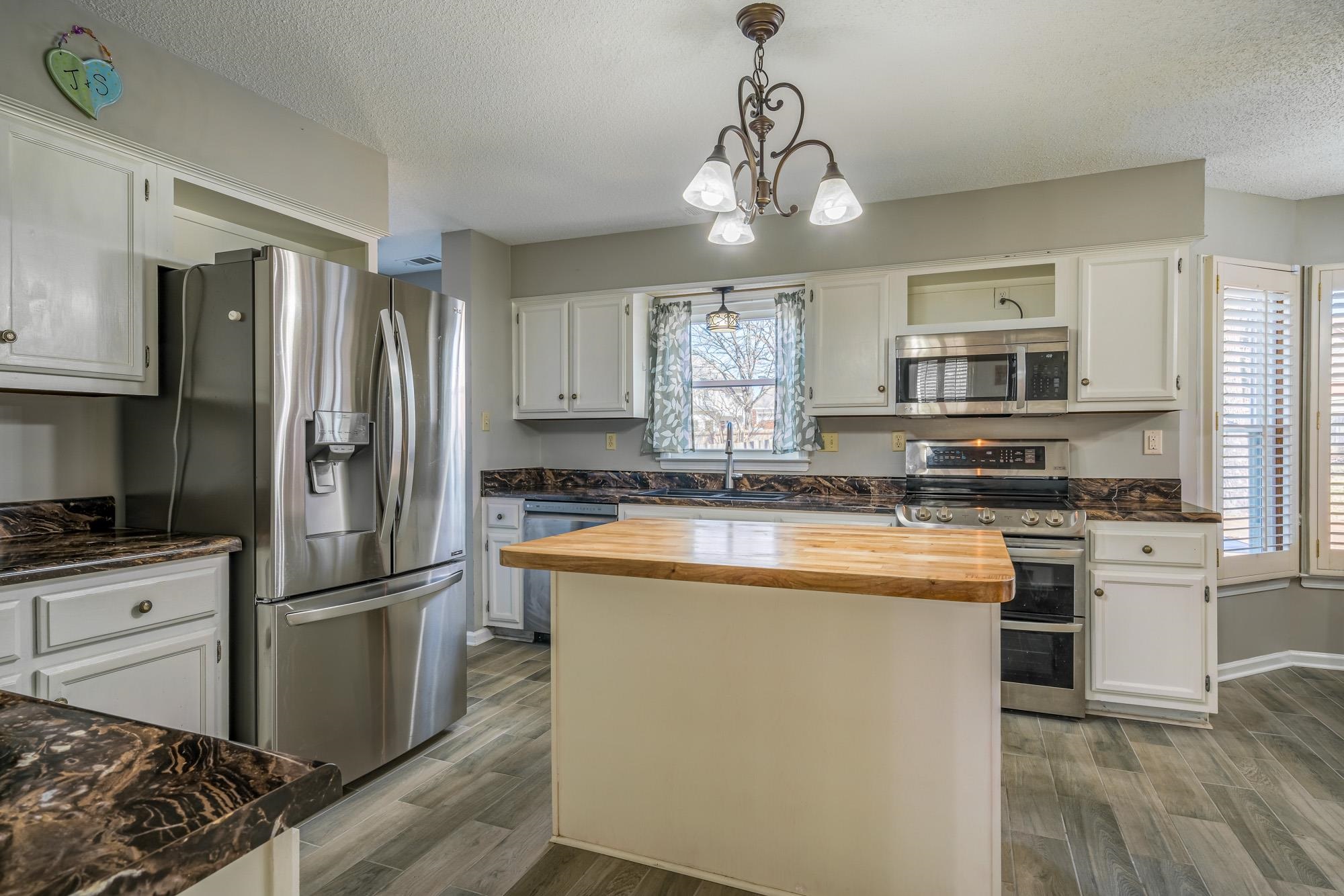 942 Moorefield Road Collierville, TN 38017 - Photo 7 of 25 Gallery Image 7