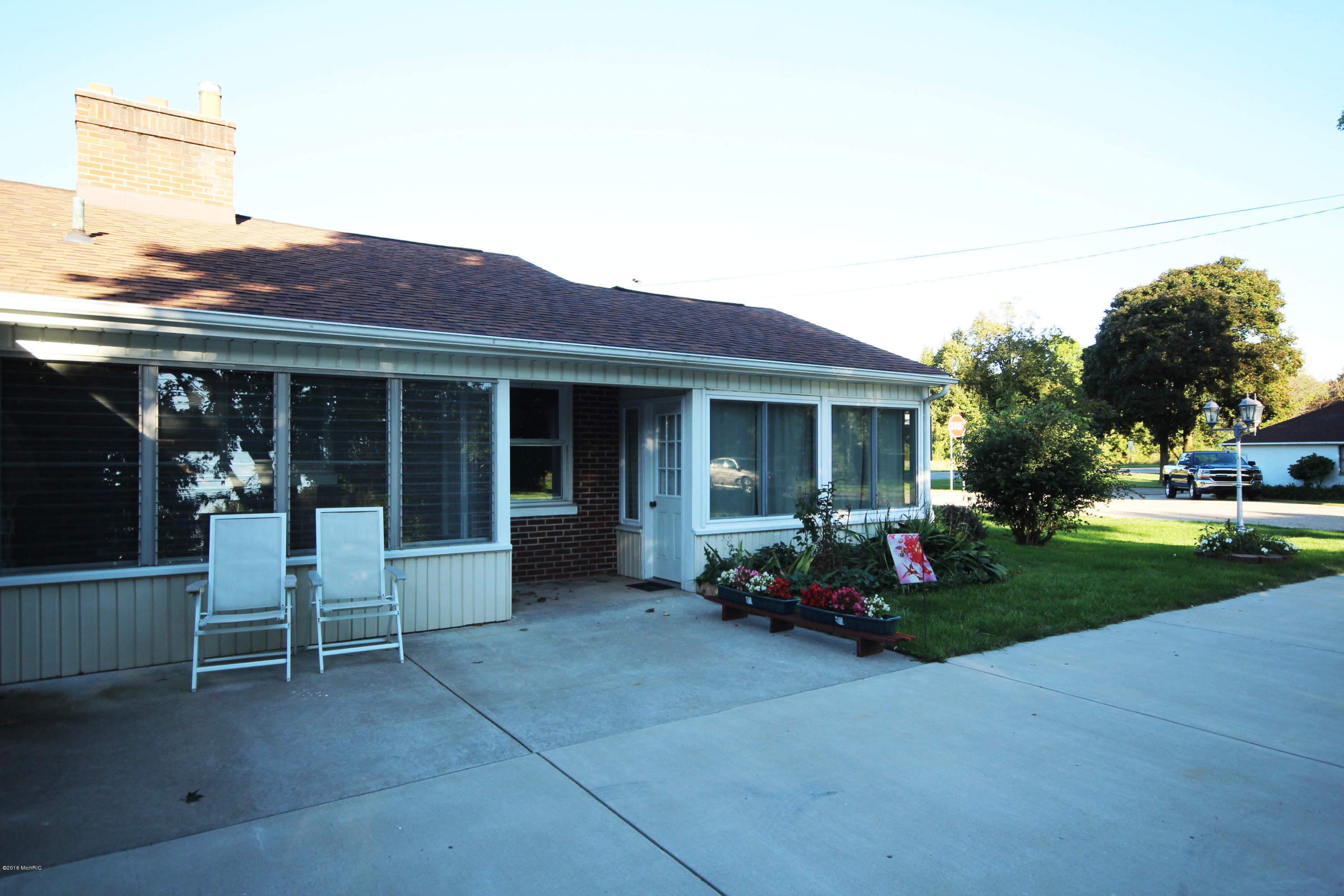 12871 South Sprinkle Road Vicksburg, MI 49097 - Photo 3 of 24 12871 Sprinkle 3