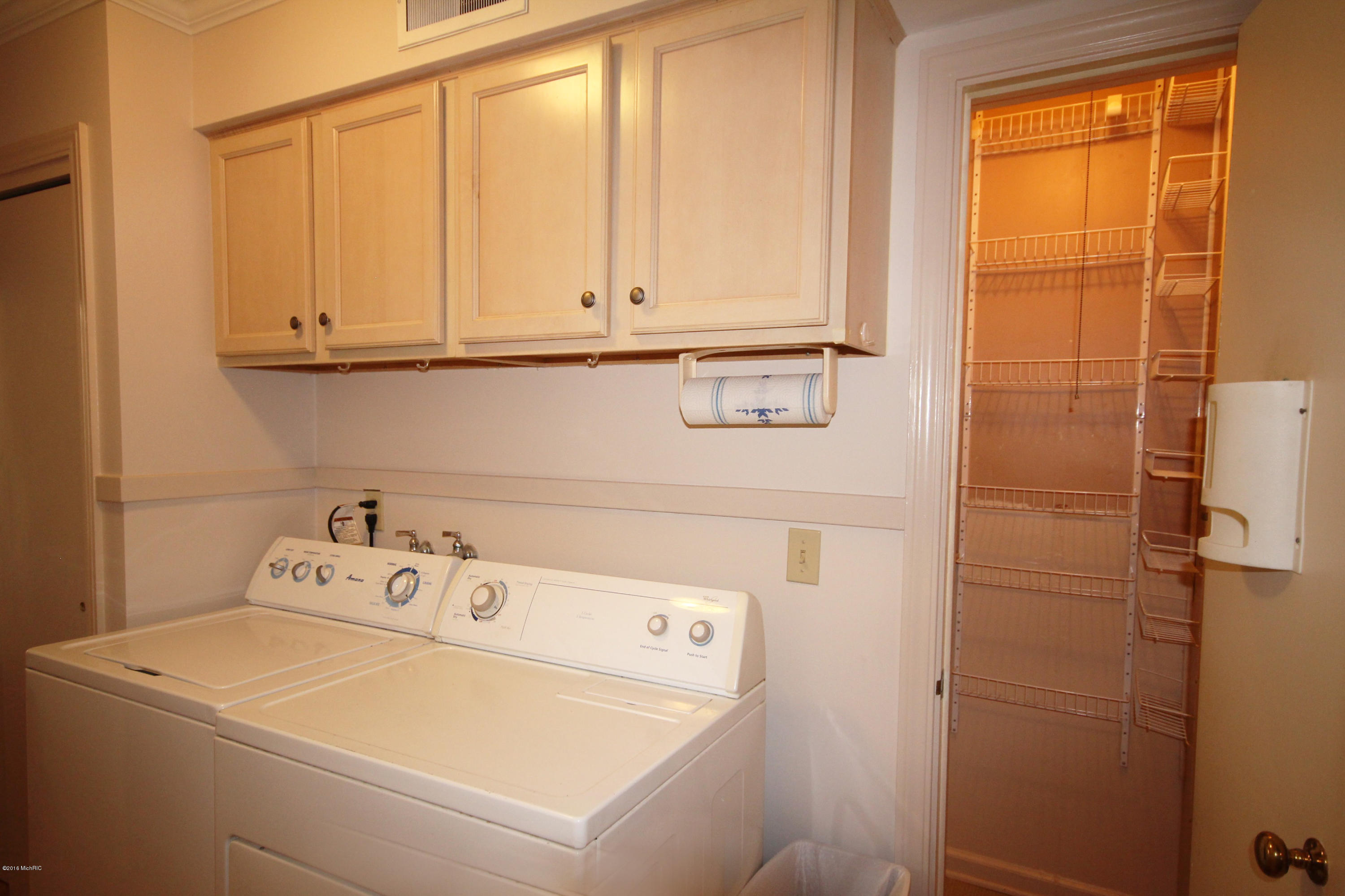 12871 South Sprinkle Road Vicksburg, MI 49097 - Photo 8 of 24 12871 Sprinkle 7
