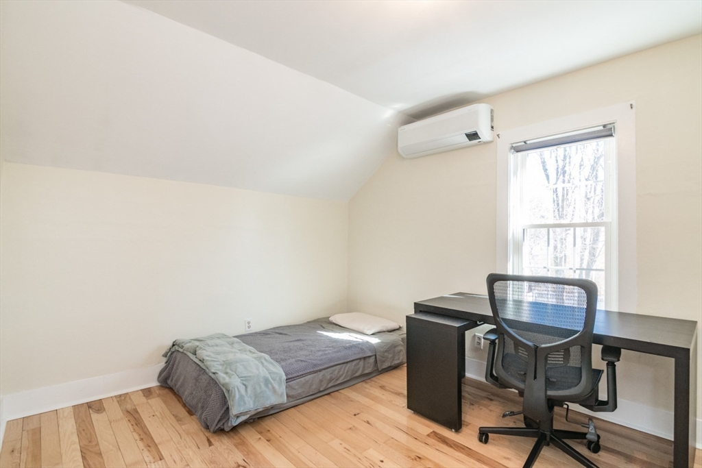 31 Lilly Street Northampton, MA 01062 - Photo 20 of 37