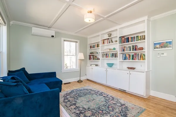 $599,000 | 31 Lilly Street, Northampton, MA 01062