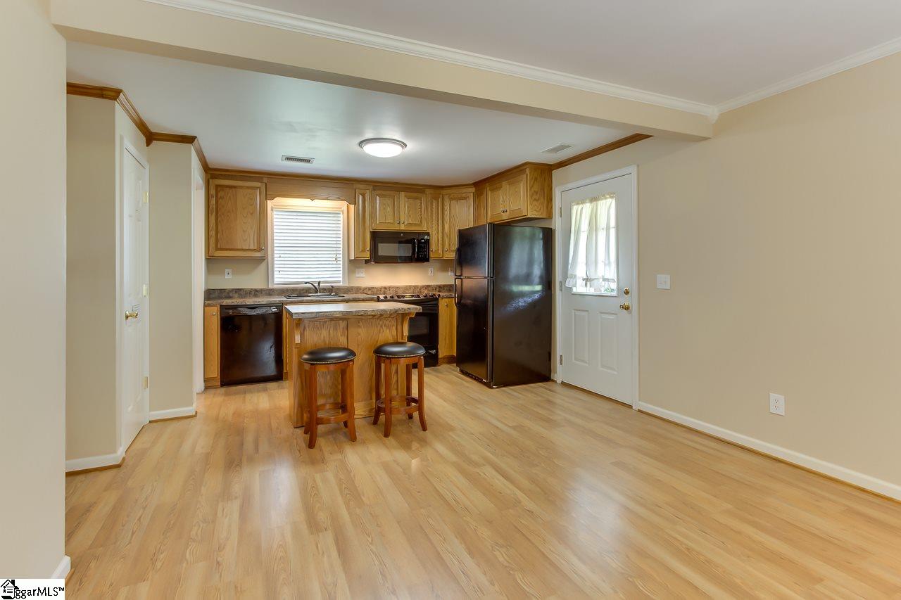 84 Fort Lindley Road Laurens, SC 29360 - Photo 11 of 26